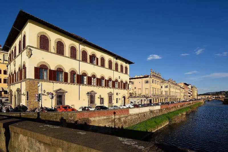 Leone Blue Suites Florence Hotel